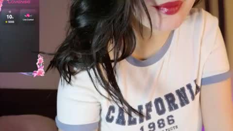 mmm_sweety_kitty online show from February 8, 12:25 am