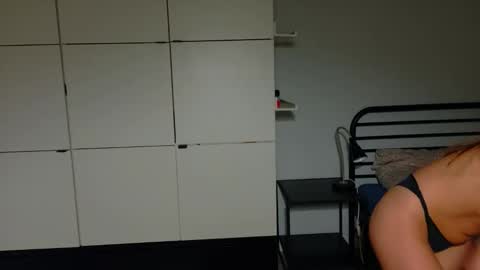 mmminnie online show from February 23, 5:37 pm