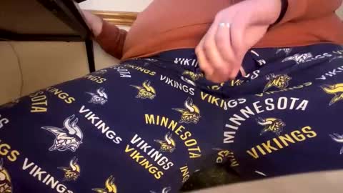 mnguy19726969 online show from February 3, 6:56 pm