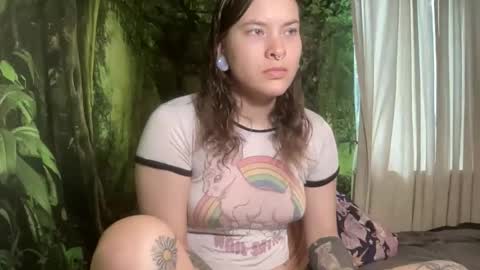 Snapshot of mo0n_goddess chatting on October 20, 12:26 am Misty online show from October 20, 12:26 am