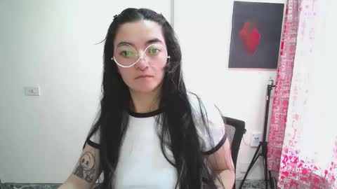 Sam online show from May 25, 2:01 pm