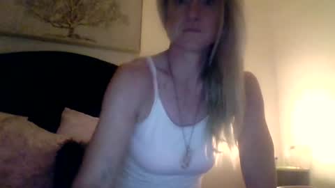 mockingbirds91 online show from June 16, 7:34 am