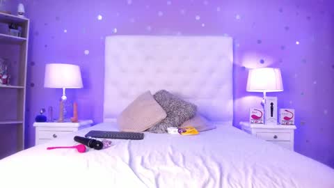 Sophia  online show from March 6, 7:32 pm