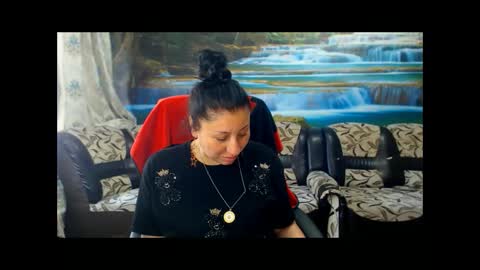 moistmady online show from May 20, 10:32 am