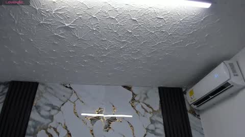 Hey Guys  Im Mollie online show from March 17, 11:59 am