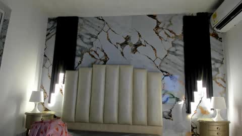 Hey Guys  Im Mollie online show from September 30, 12:15 pm