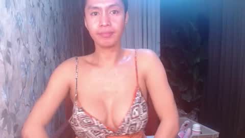 molly online show from February 8, 9:40 pm