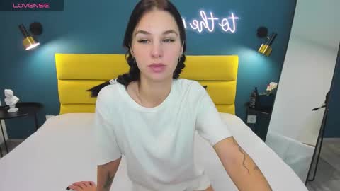 Molly  online show from November 13, 1:41 am