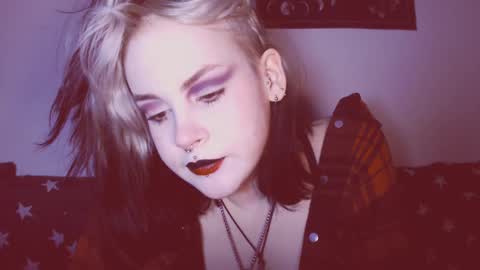 Molly Crow online show from March 4, 11:32 pm