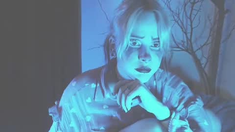 Molly Crow online show from January 14, 12:43 am