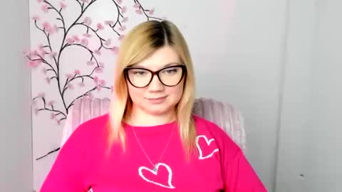 Molly online show from February 19, 1:10 pm