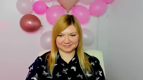 Molly online show from February 25, 4:04 pm