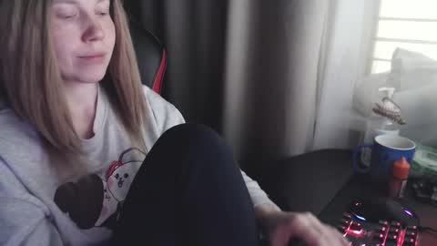 I have new photos come and see with love Molly online show from October 15, 12:17 pm