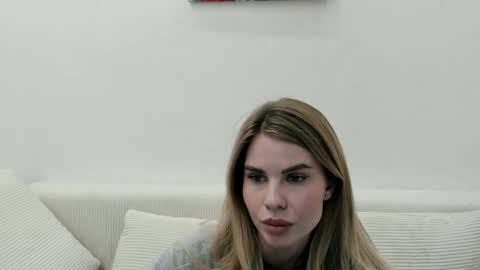 mollycem345 online show from March 19, 5:40 pm