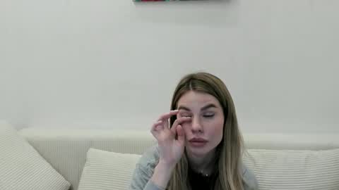 mollycem345 online show from March 21, 6:23 pm