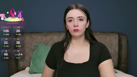 Molly online show from October 27, 8:36 am