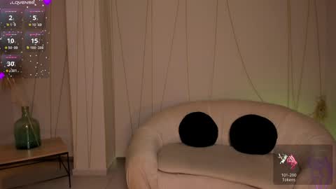 Molly Sunders online show from February 20, 12:08 am