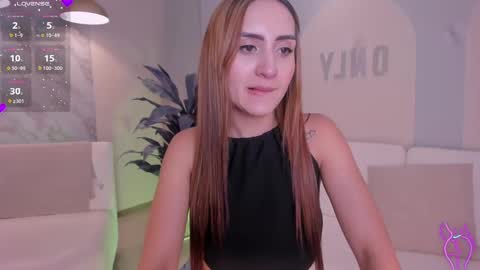 Molly Sunders online show from February 12, 8:29 pm