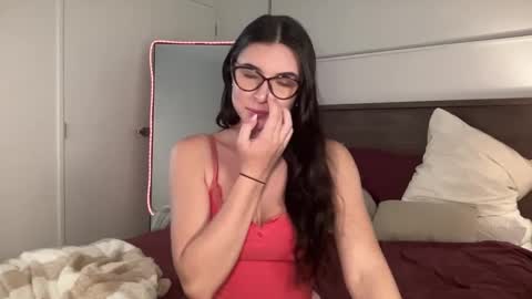 Molly online show from December 15, 12:06 am