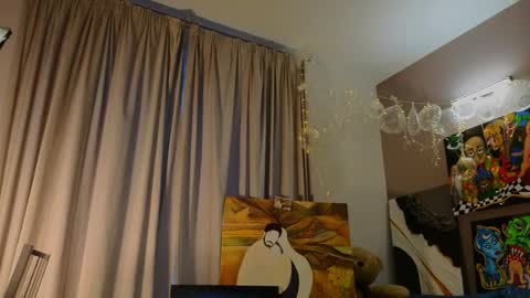 Molly online show from February 13, 2:09 pm