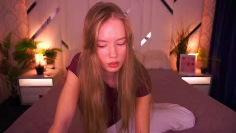 mollyymayy online show from January 15, 10:13 am