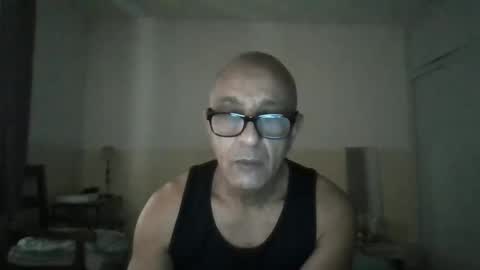 moment71200 online show from November 19, 12:04 pm