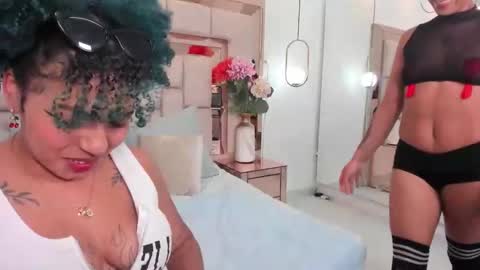 Momo  online show from November 30, 8:38 pm