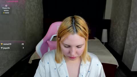 mon1ca_jones online show from November 30, 9:27 am