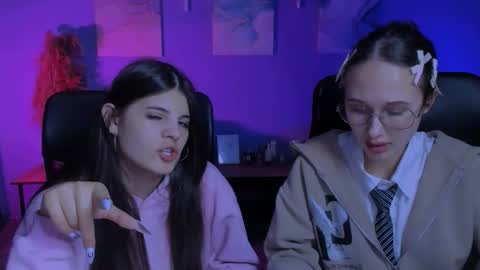 Mona  online show from March 27, 8:21 pm