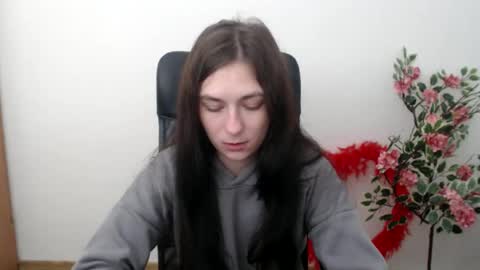 monakali online show from November 4, 7:21 am