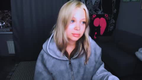   online show from April 28, 11:42 pm