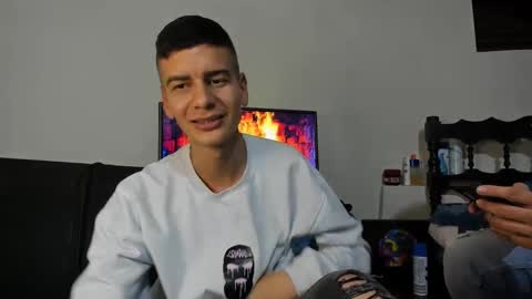 nicolas online show from December 8, 1:41 am