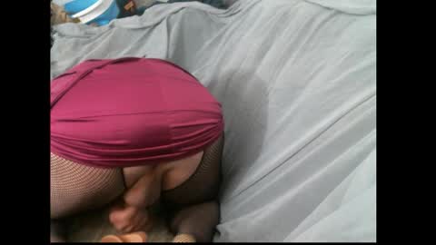 monasnuts online show from February 1, 8:28 pm