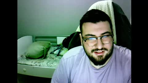 Mert online show from December 3, 6:55 pm