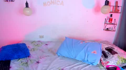 aleja      independent model       online show from December 18, 1:12 am