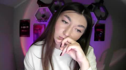 sweet girl and shine body online show from September 29, 11:09 am