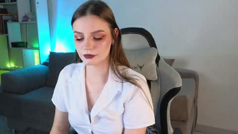 Monica erotic mmm online show from April 8, 8:34 pm