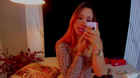 MONIK FOX online show from September 14, 10:00 pm