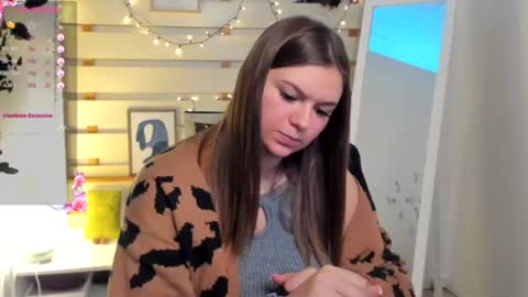 Monika online show from March 5, 2:26 pm