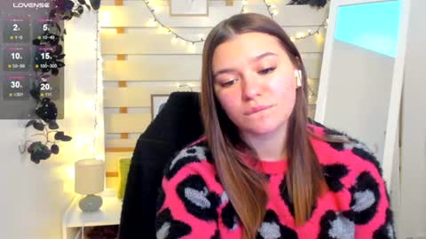 Monika online show from February 8, 4:54 pm