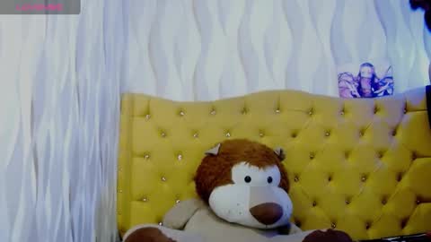 Monica online show from February 24, 4:04 pm