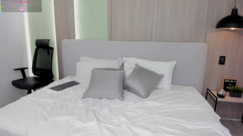 Monique  online show from January 15, 11:46 pm