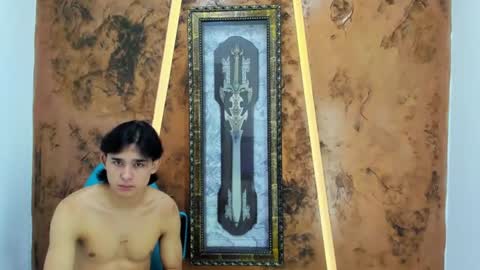 monky_0002 online show from July 13, 5:00 am
