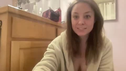 Monroe online show from January 19, 4:33 am