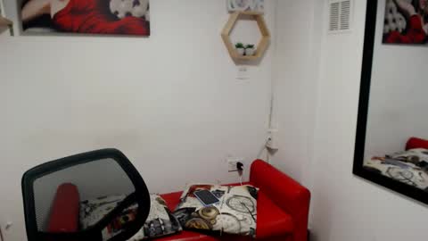 monserrat_diva online show from January 12, 9:55 pm