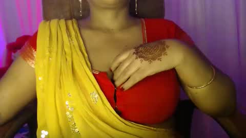 Snapshot of moody_maya chatting on October 21, 3:16 pm Maya online show from October 21, 3:16 pm