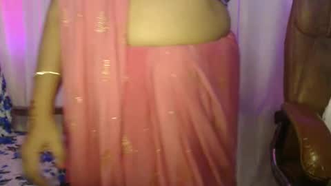 Maya online show from November 2, 11:10 am