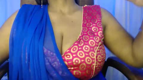 Maya online show from November 3, 2:29 pm