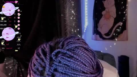 Snapshot of moon__girl chatting on September 19, 9:18 pm Roxy online show from September 19, 9:18 pm