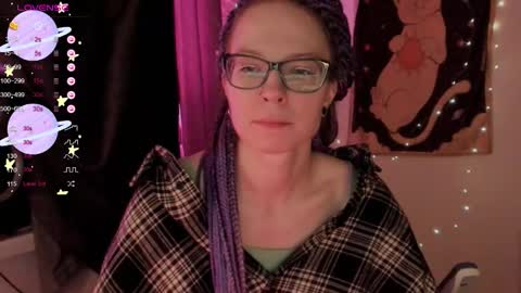 Snapshot of moon__girl chatting on October 14, 6:44 pm Roxy online show from October 14, 6:44 pm